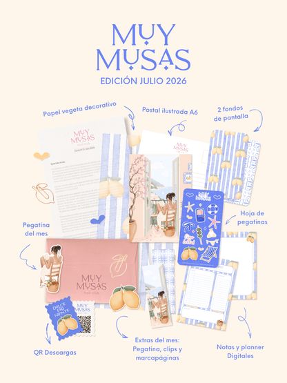 Contenido del Mail Club Muy Musas edición julio 2026: carta ilustrada, postal A6, hoja de pegatinas, papel vegeta decorativo, planner digital y fondos de pantalla
